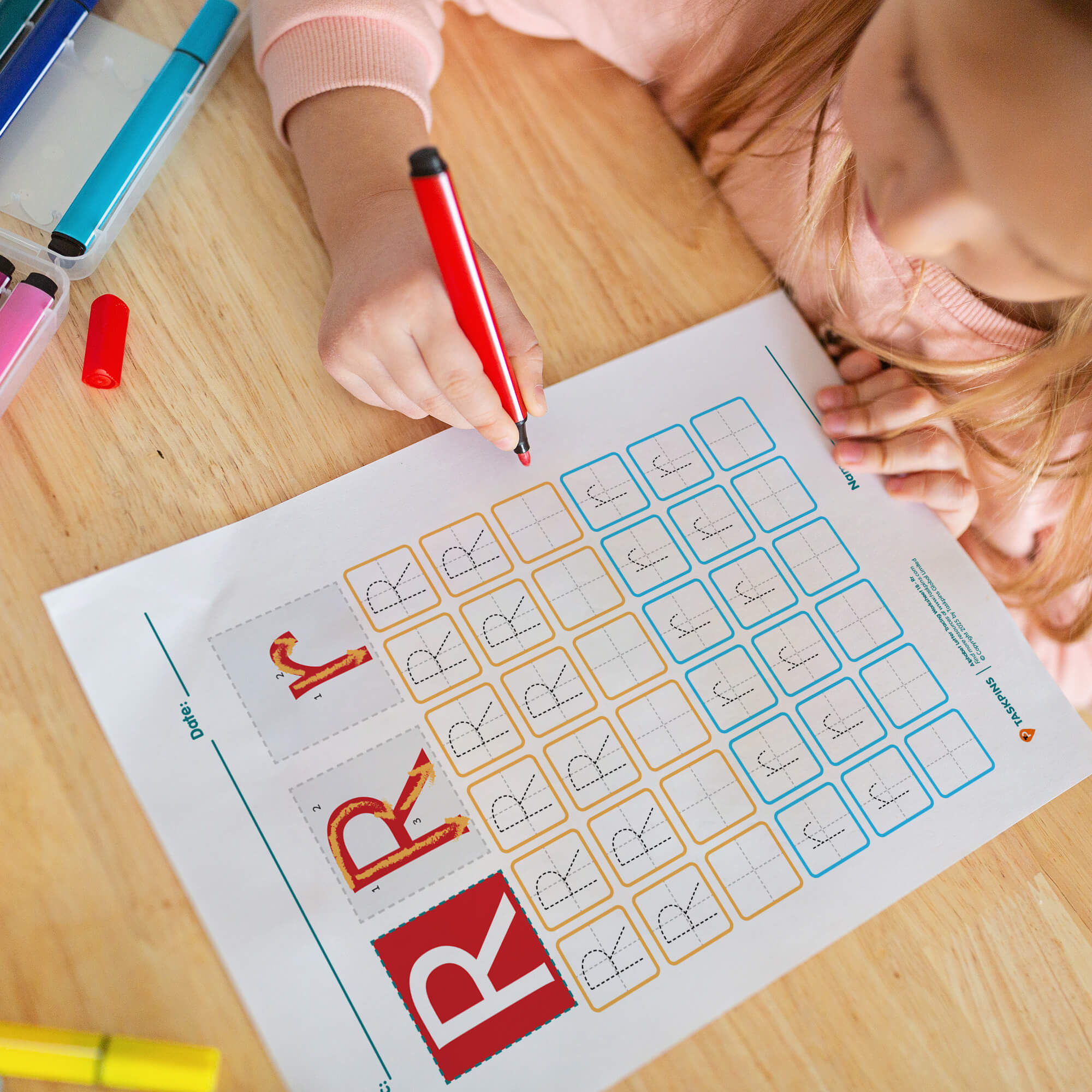 Letter R Tracing worksheet