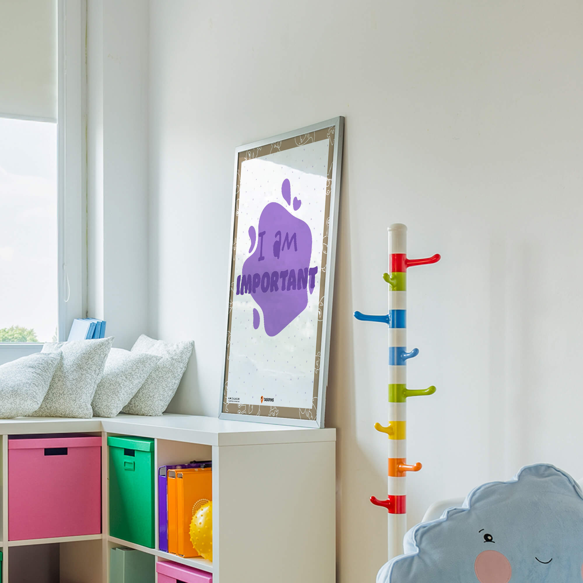 office I am Important display